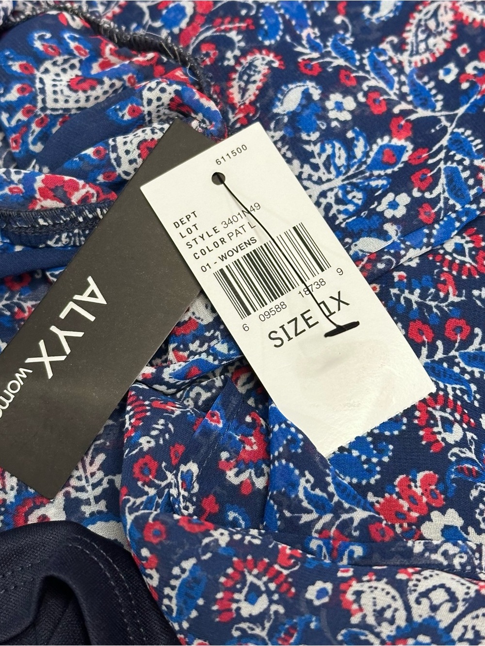 Alyx Women’s 1X Boho Peasant Blouse Blue Red Paisley Smocked Off Shoulder NWT - Picture 9 of 15